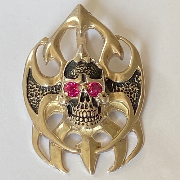 925 silver skull pendant pink cz stones eyes